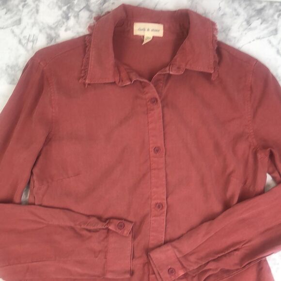 Anthropologie Cloth & Stone Pink Red Tiered Fringe Button Down Top Size XS / Ext - Picture 3 of 14